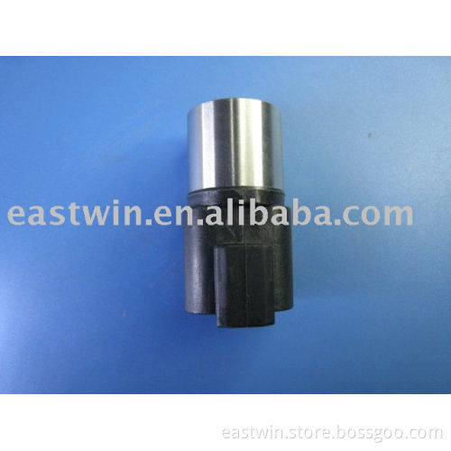 large cylinder-shaped connetor